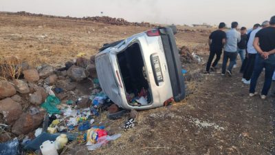 ŞIRNAK (AA) – Şırnak'ın İdil ilçesinde kamyonetin şarampole devrilmesi sonucu