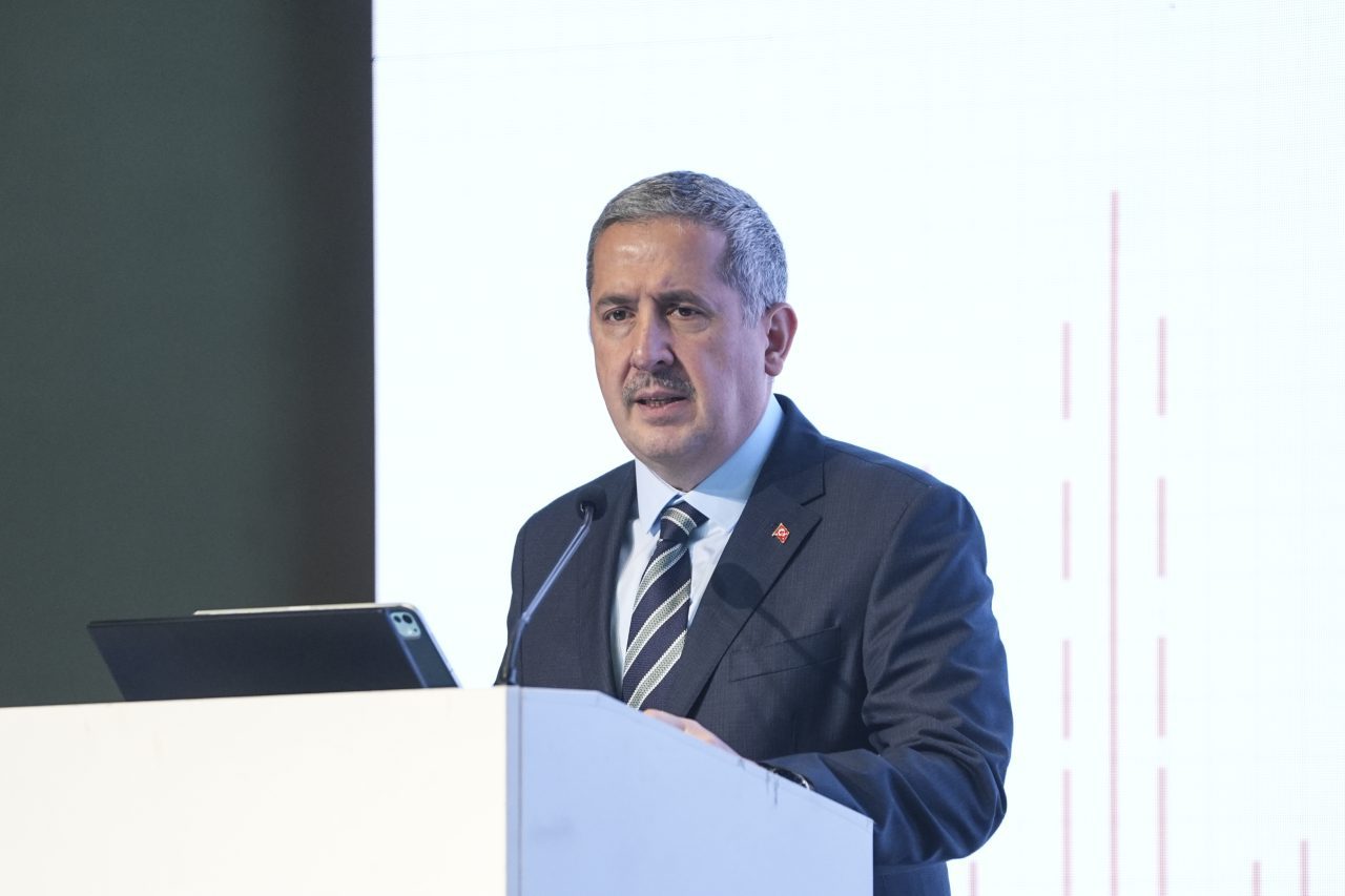 - "Orta ve düşük gelirli ülkelerin 2030 eğitim hedeflerine ulaşabilmesi