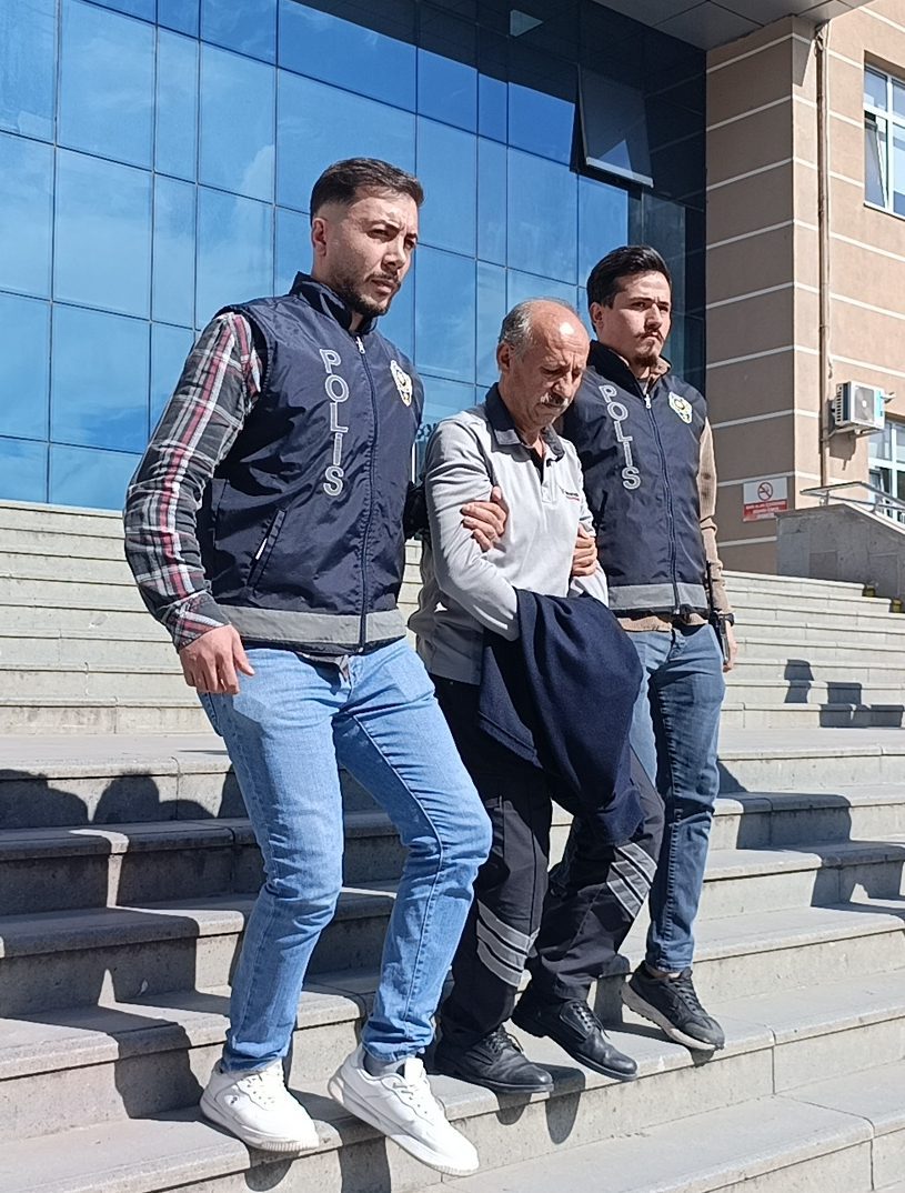 TEKİRDAĞ (AA) – Tekirdağ'ın Kapaklı ilçesinde oyuncak silahla kuyumcuda soygun