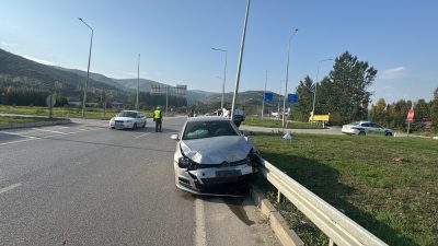 TOKAT (AA) – Tokat'ta iki otomobilin çarpışması sonucu 4 kişi