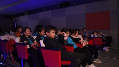 ISPARTA (AA) – ​​​​​​​TRT tarafından hayata geçirilen Mobil Sinema Tırı