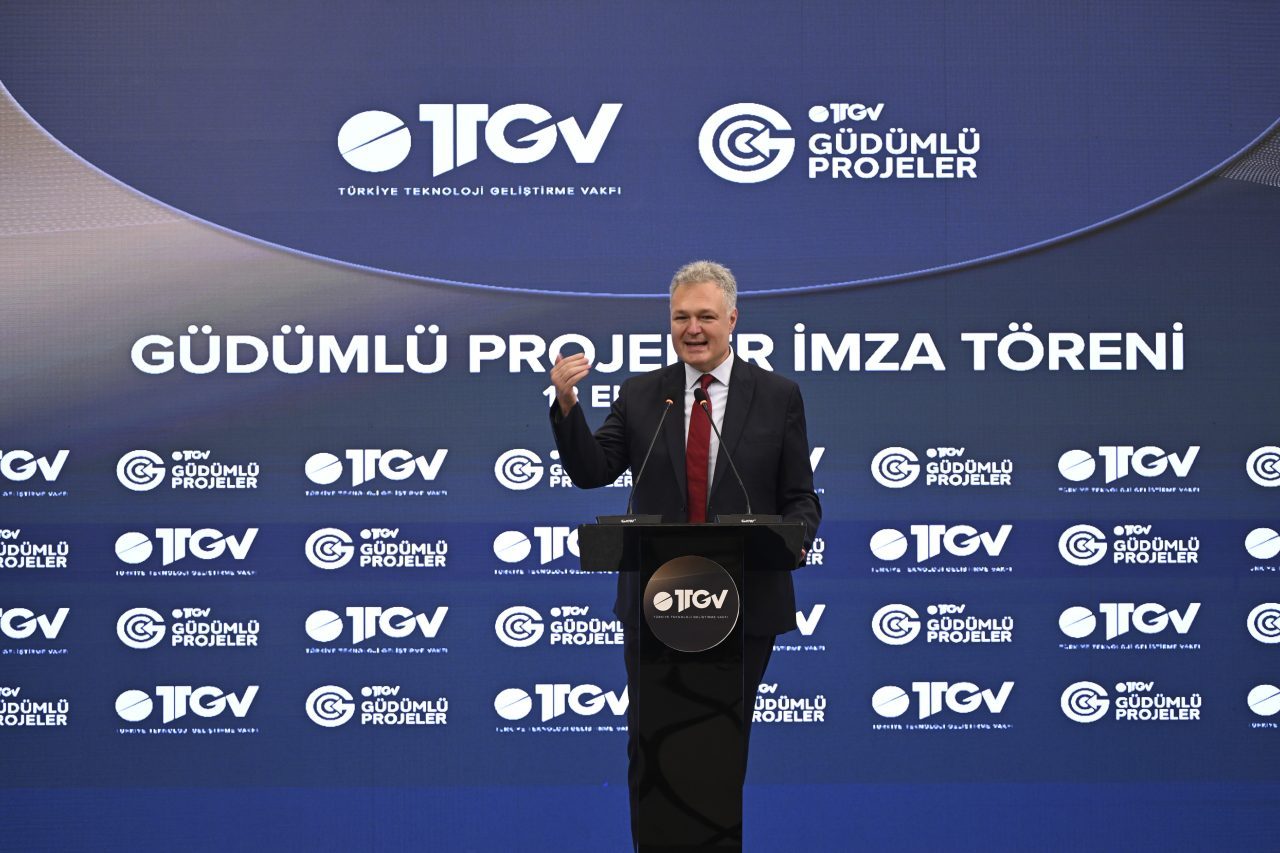 - Türkiye Teknoloji Geliştirme Vakfı Yönetim Kurulu Başkanı Değerhan Usluel:
-