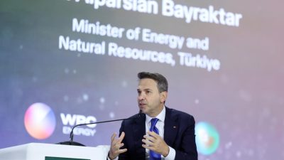- Enerji ve Tabii Kaynaklar Bakanı Alparslan Bayraktar:
- "Türkiye'nin ev