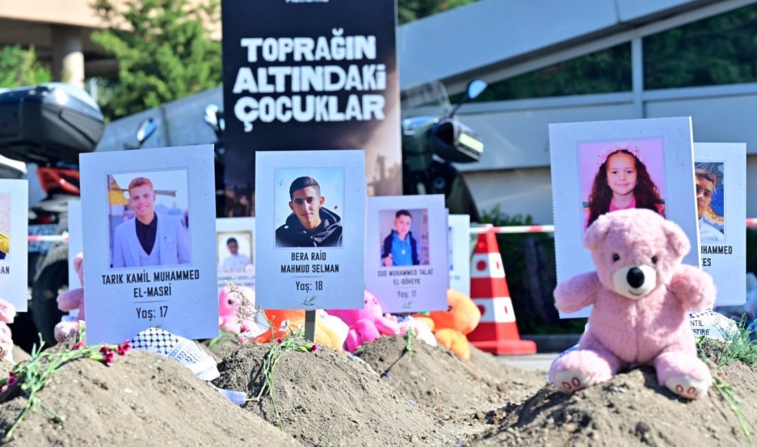 - Filistin'e Destek Platformunca düzenlenen etkinlikte İsrail saldırılarında hayatını kaybeden