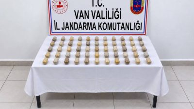 VAN (AA) – Van'da mide ve bağırsağında 502 gram sentetik