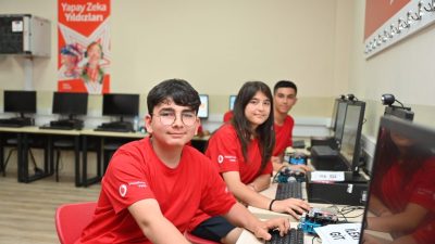 - Türkiye Vodafone Vakfı Başkanı Hasan Süel:
- "AI Startup Studio