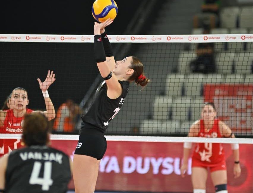 - Manisa Büyükşehir Belediyespor: 3 - Kuzeyboru: 1