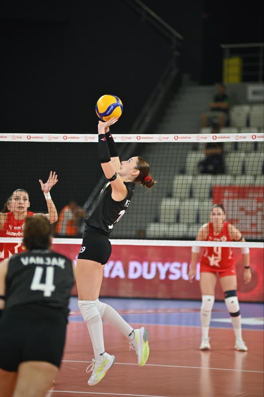 - Manisa Büyükşehir Belediyespor: 3 - Kuzeyboru: 1